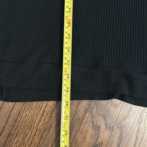 Velvet by Graham Turtleneck sleeveless waffle knit sweater, size XS - Picture 11 of 11